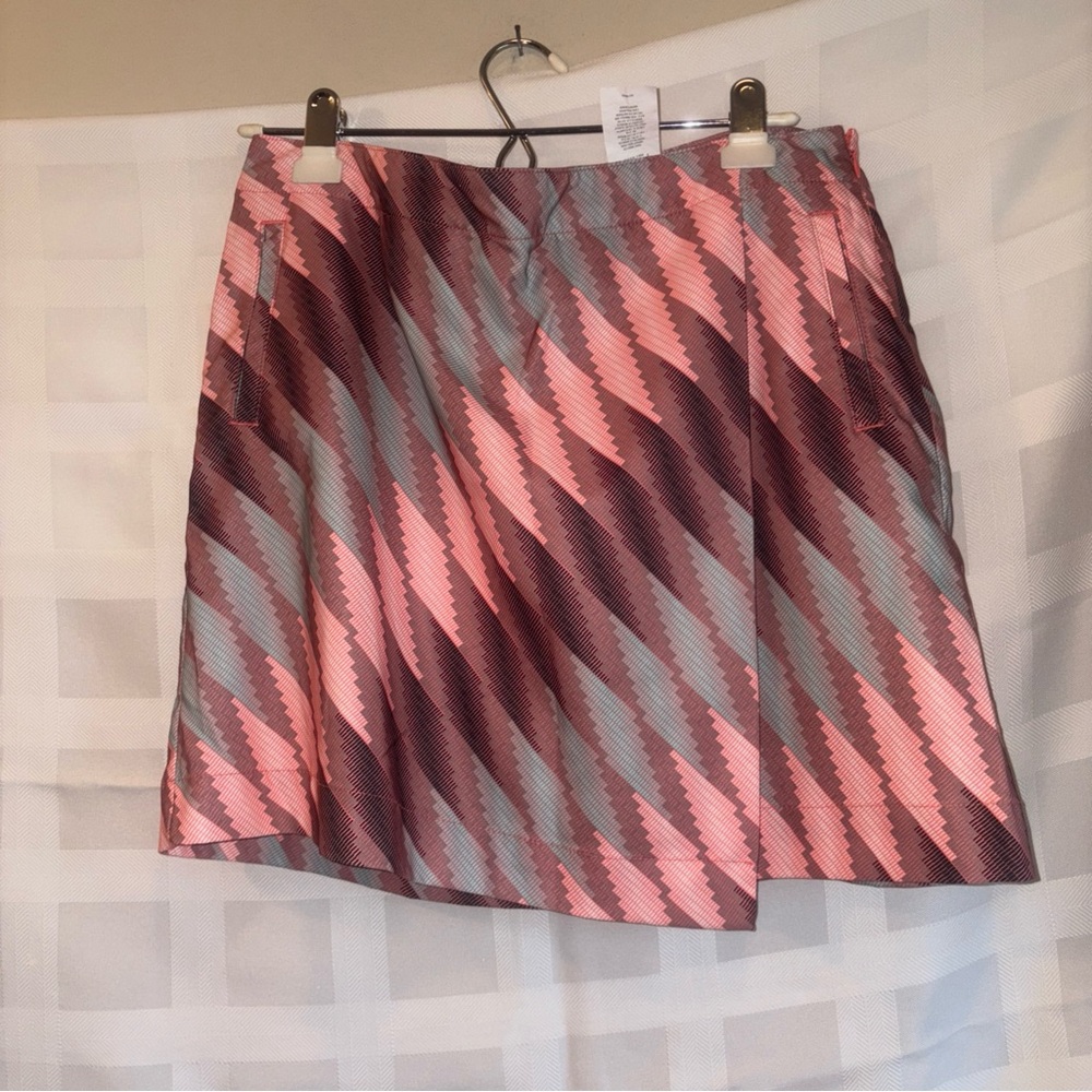PGA Tour pink, black, & teal skorts with pockets size 10